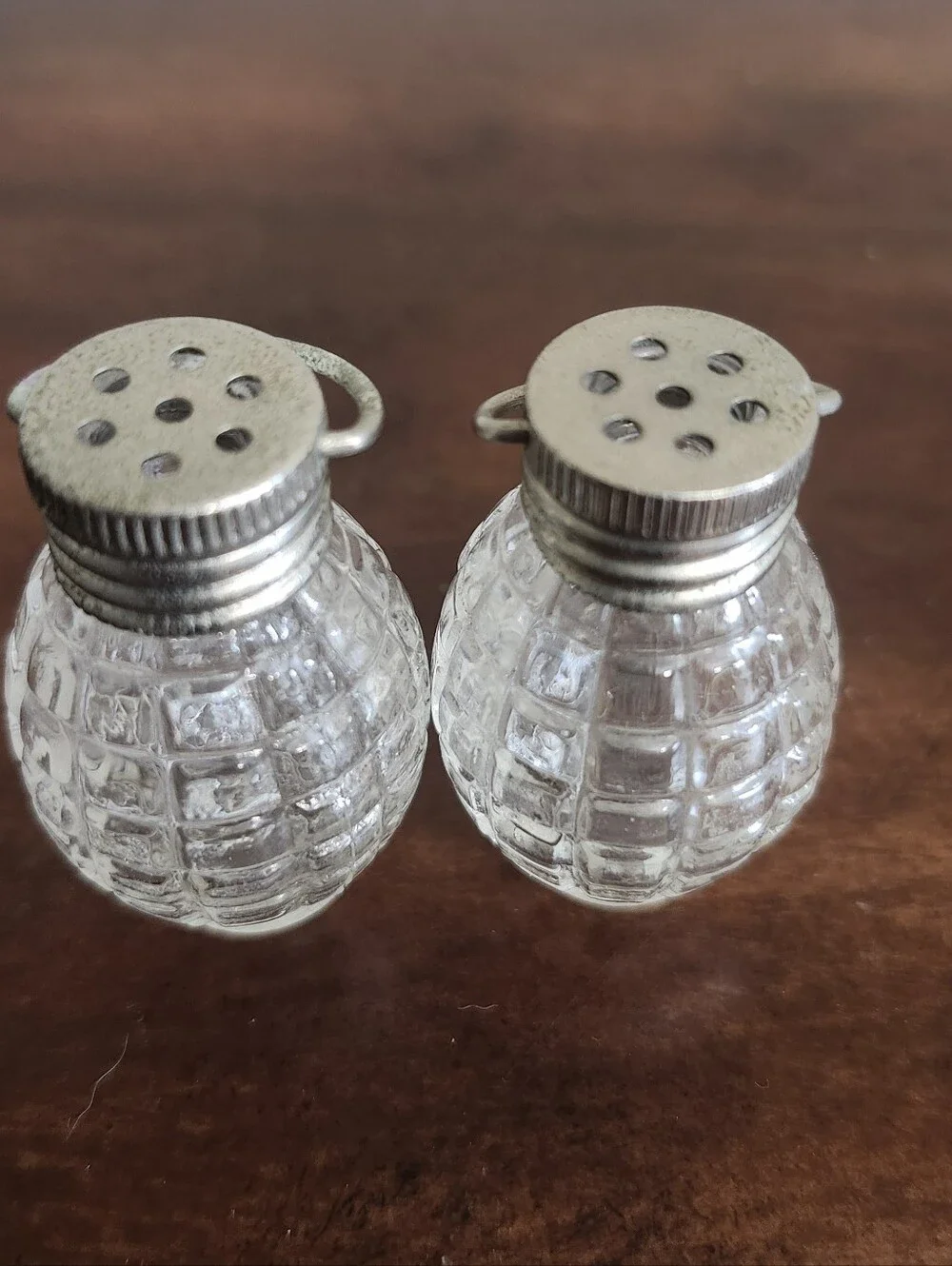 Vintage Salt & Pepper Shaker Set Mini Glass Grenade/Barrel Shape 1950s Art Deco